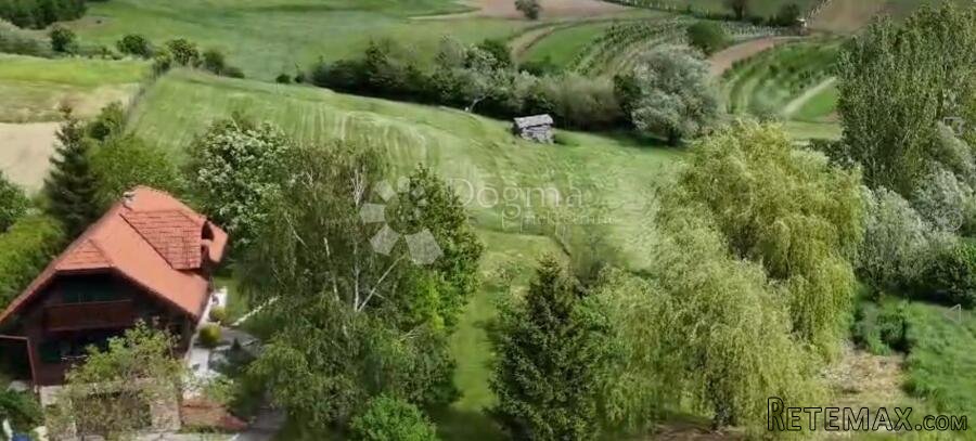 Građevinsko zemljište 10.500 m² nadomak Krapine!