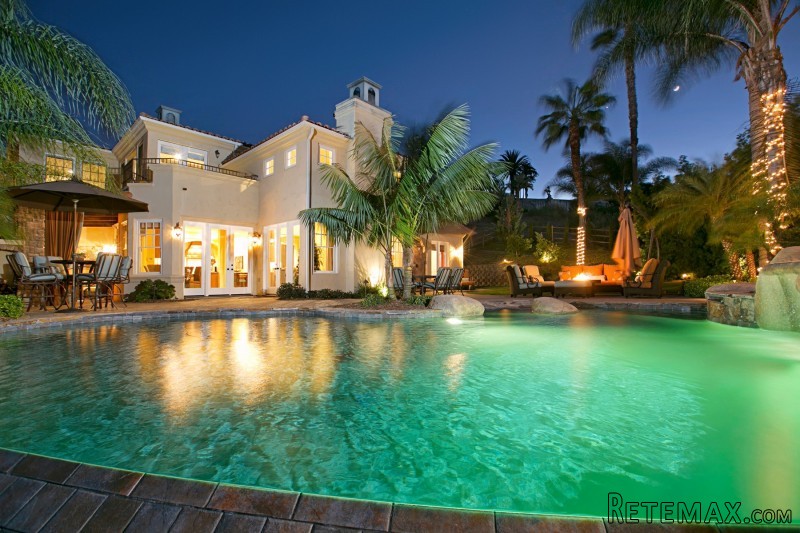 3376 Calle Tres Vistas