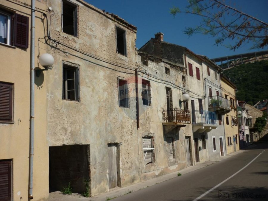 Bakar - centar, starina sa zemljištem 3100 m2 - 2