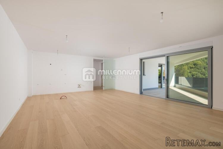 Opatija, novogradnja, 131.82m2, parking u garaži, dvije.. - 2