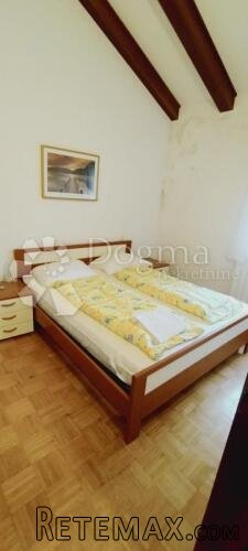 VELIKI APARTMAN - BAZEN NA KORIŠTENJE - 3