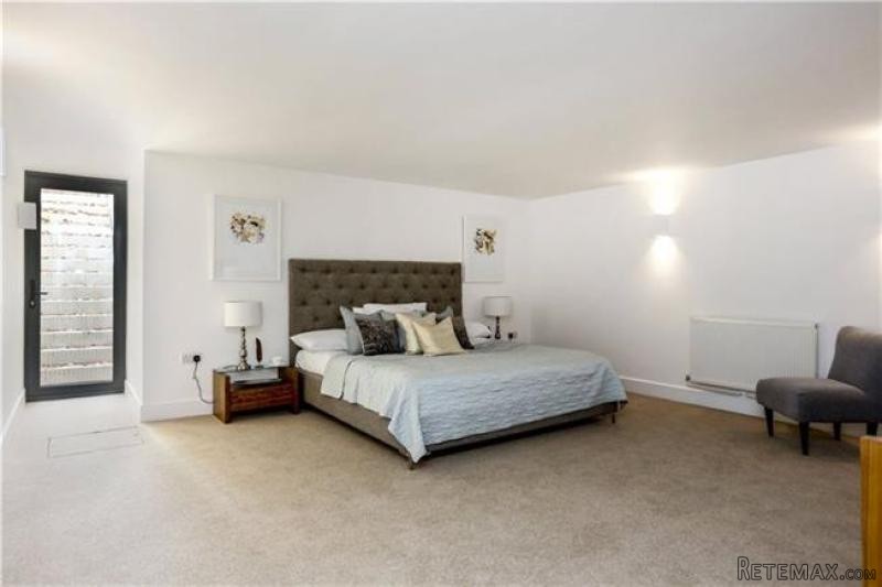 A Newly Built Five Bedroom.. - 2