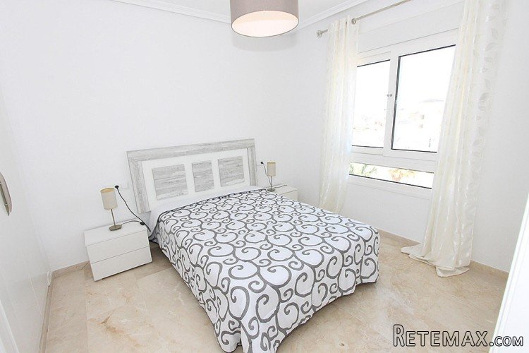 This modern apartment can be found in the nice Playa.. - 5
