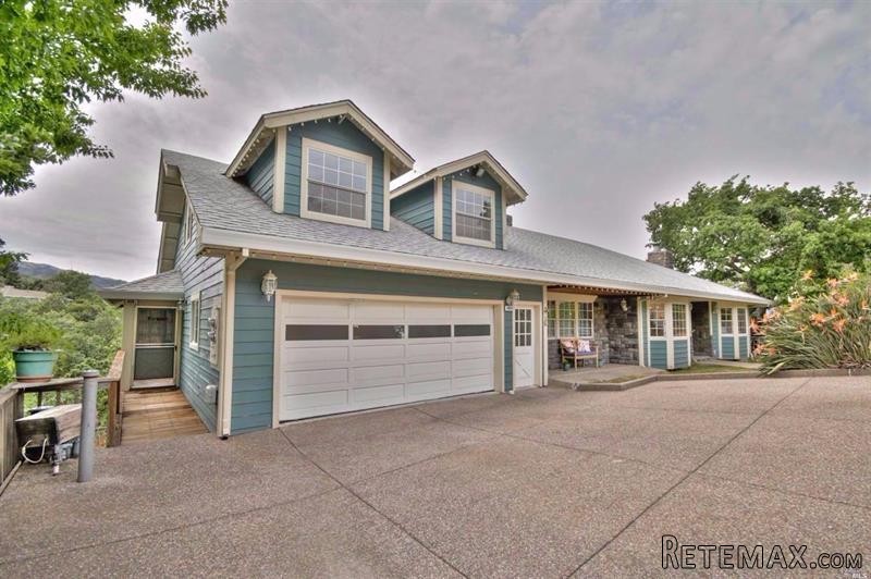 5 bedroom House For Sale: 409 Karla..