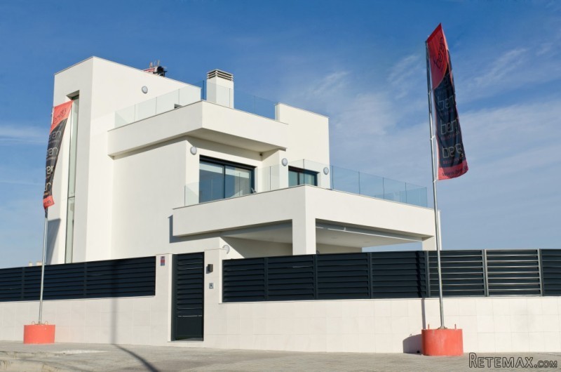 3 Bedrooms - Villa - Alicante - For Sale