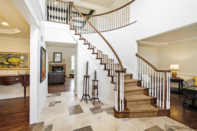 4 bedroom House For Sale: 25 Cheshire.. - 2