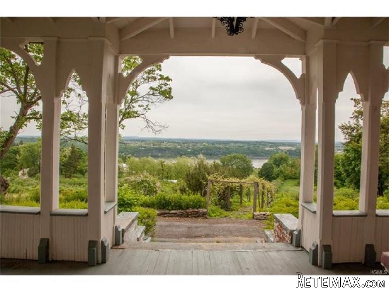 6 bedroom House For Sale: 10 Milton.. - 2