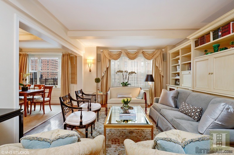 3 bedroom Apartment For Sale: 245 EAST..