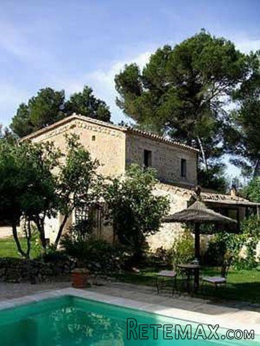Exceptional property. Magnificent historical castle within..