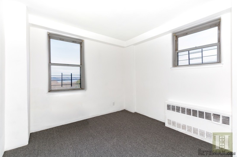 2 bedroom Apartment For Sale: 5700.. - 2