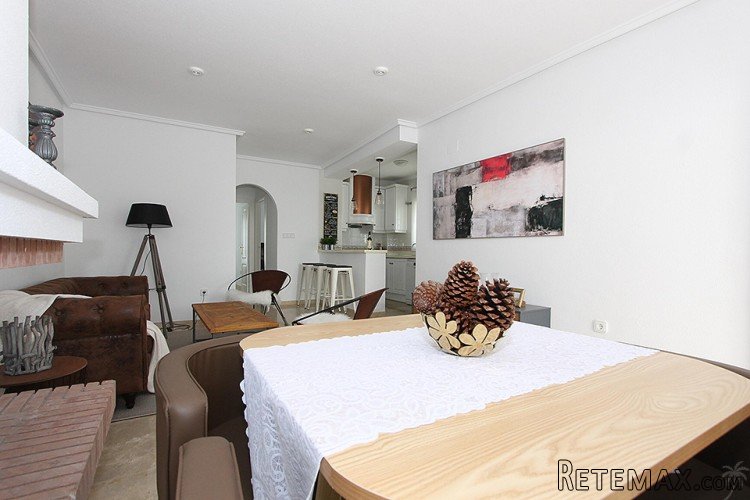 This cosy ground floor apartment is located in Los Dolses... - 2