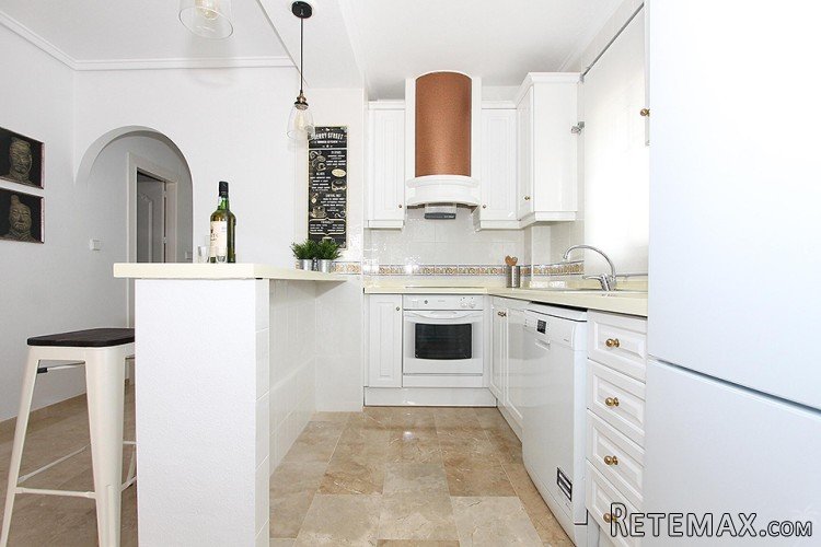This cosy ground floor apartment is located in Los Dolses... - 4