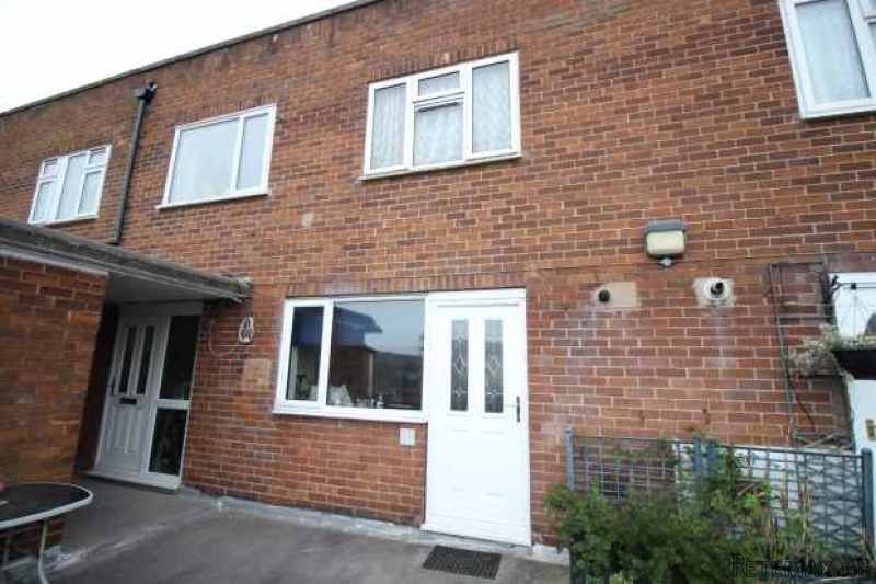 3 bedroom, Flat house for sale
