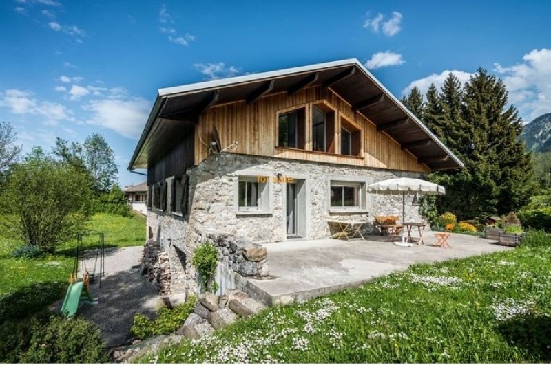 Beautiful 6 Bedroom Alpine Farm..