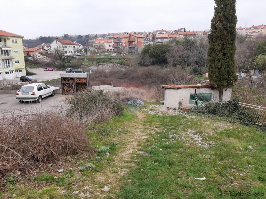 SRDOČI- građevinsko zemljište sa glavnim projektom, ishodova - 2