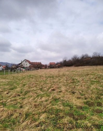 Ekskluzivna prilika,gradjevinski plac 16 ari sa dozvolom - 3