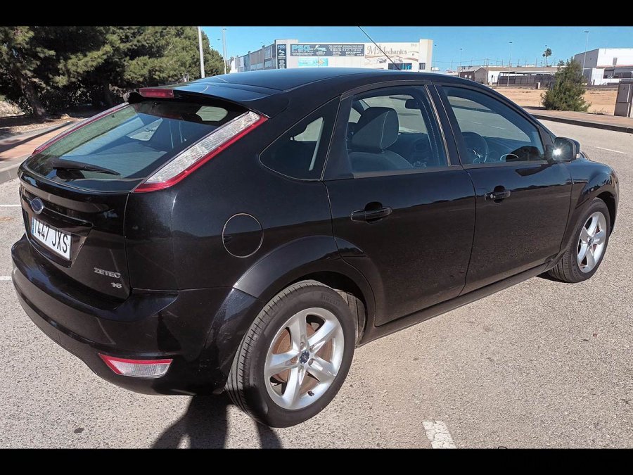 Ford Focus 1.6 Zetec - 4