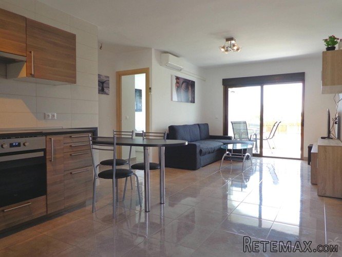 You will find this beautifully located apartment in the.. - 4