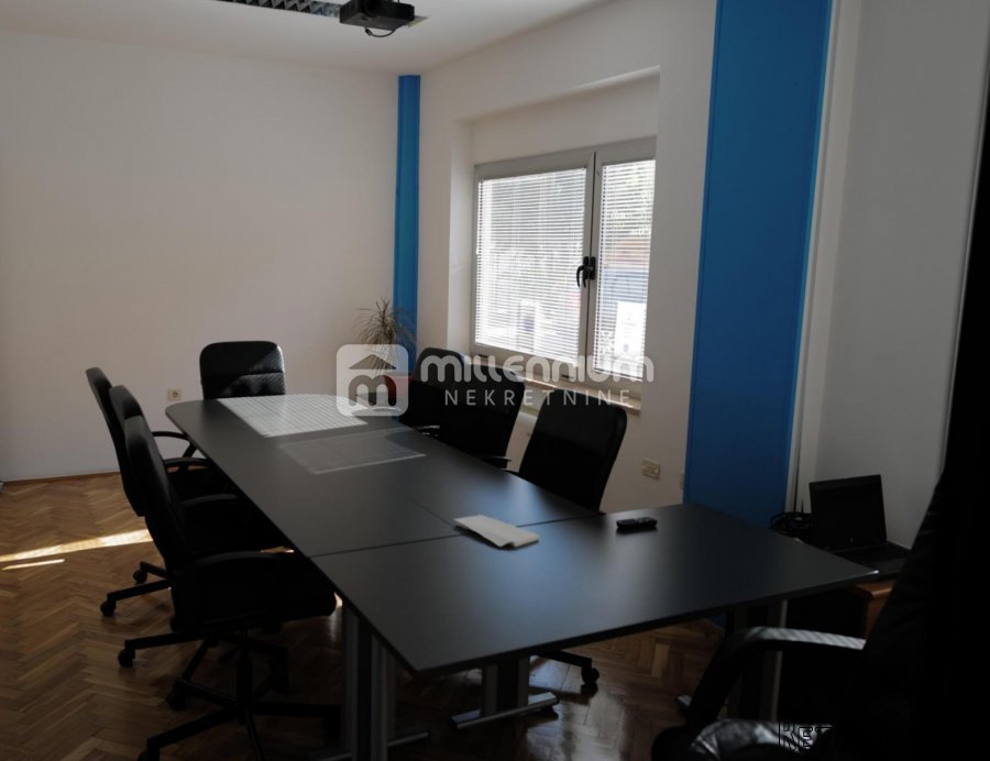 Potok, poslovni prostor od 230m2 i 10 parkirnih mjesta - 6