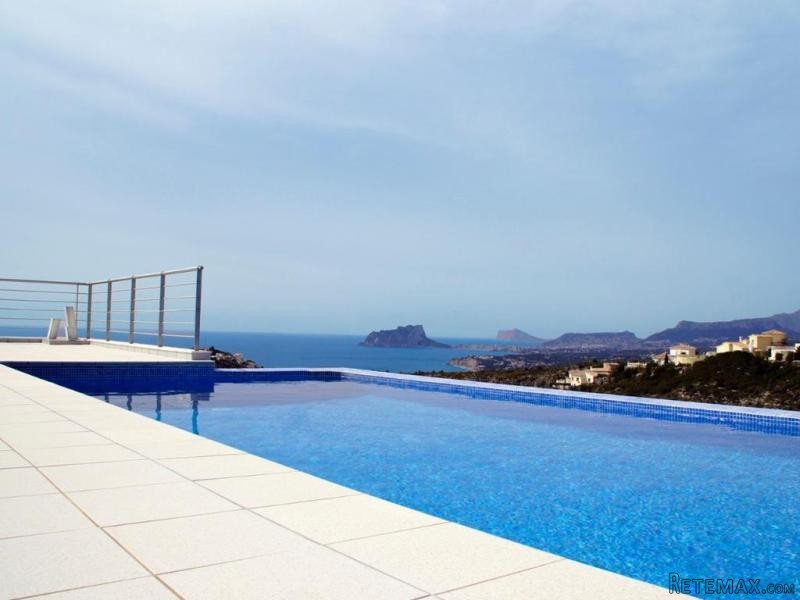3 Bedrooms - Villa - Alicante - For Sale