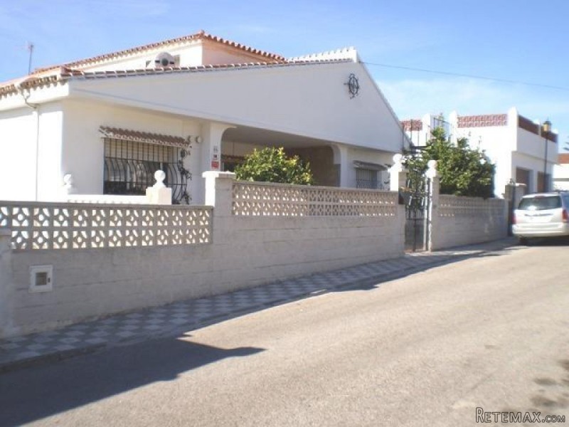 5 bedroom, 4 bathroom Villa, (build 413.. - 2