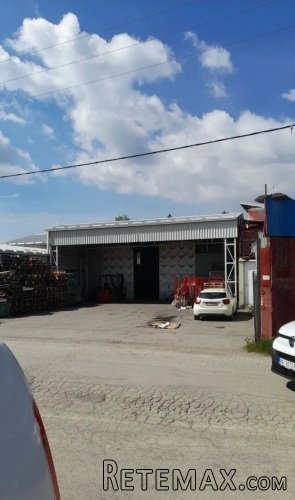Poslovno-stambeni prostor,hala