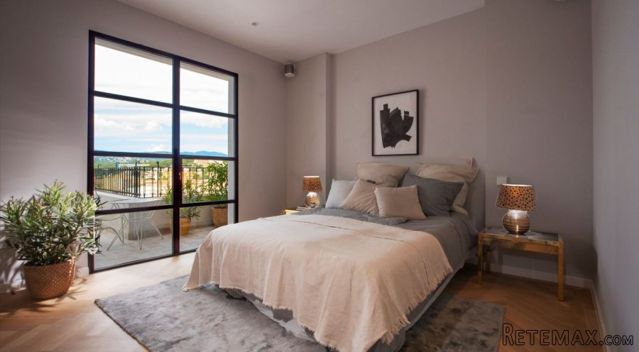 The property offers a total constructed area of 312,7.. - 2