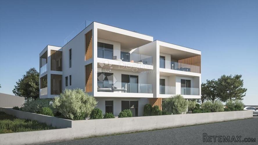 VODICE – MODERAN STAN S VRTOM NADOMAK MORA - 2