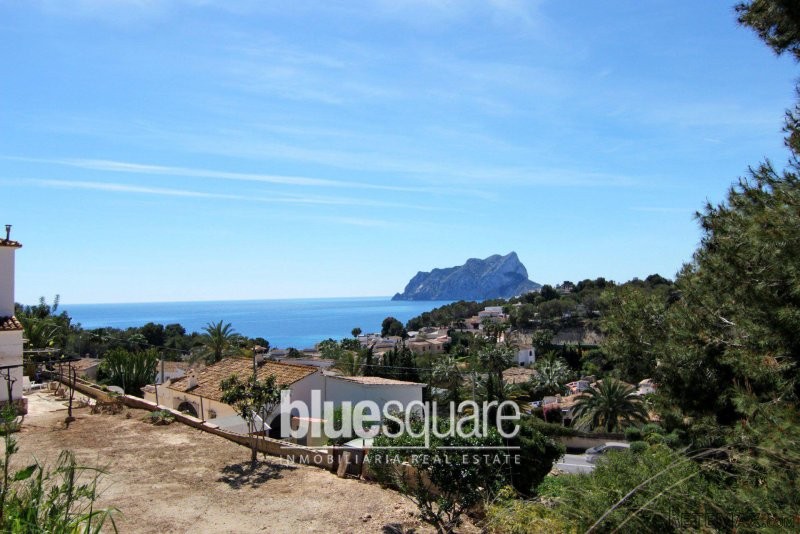 Fantastic plot with spectacular sea..