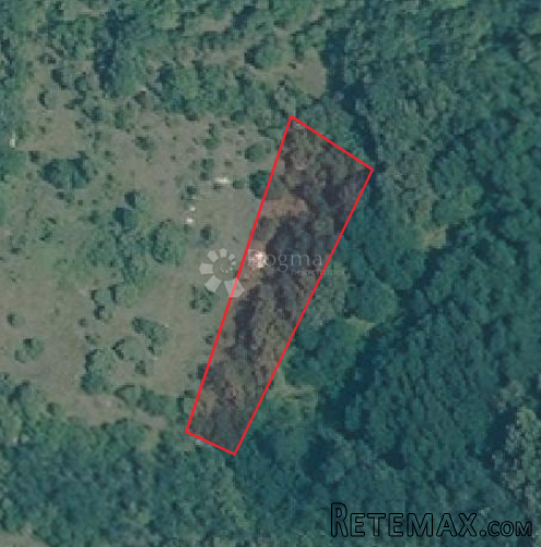 Poljoprivredno zemljište 1315m2