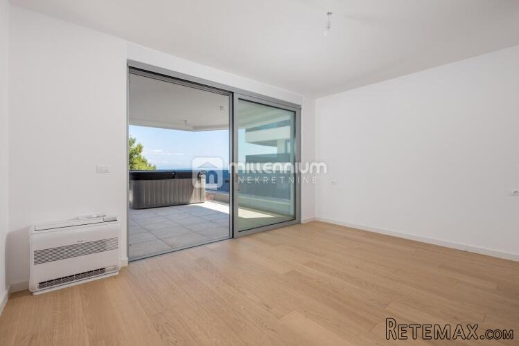 Opatija, novogradnja, 261.01m2, parking u garaži, 4 balkona - 4