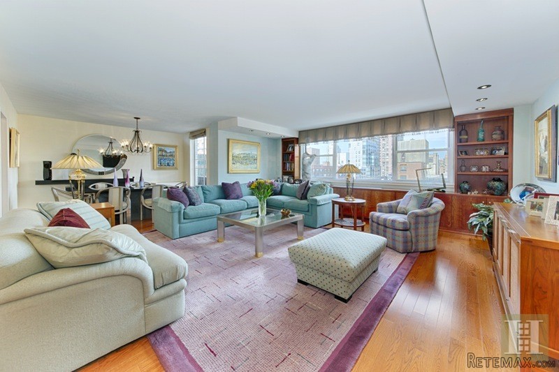 2 bedroom Apartment For Sale: 501 EAST..