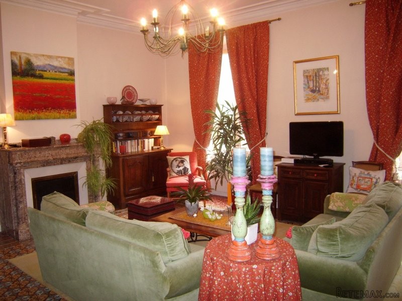 Characterful Property In Good Condition - 2