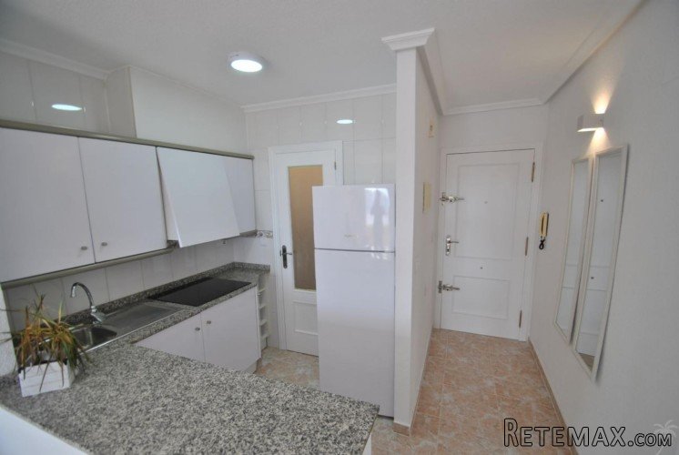 This beautifully located apartment is just 400 meters from.. - 5