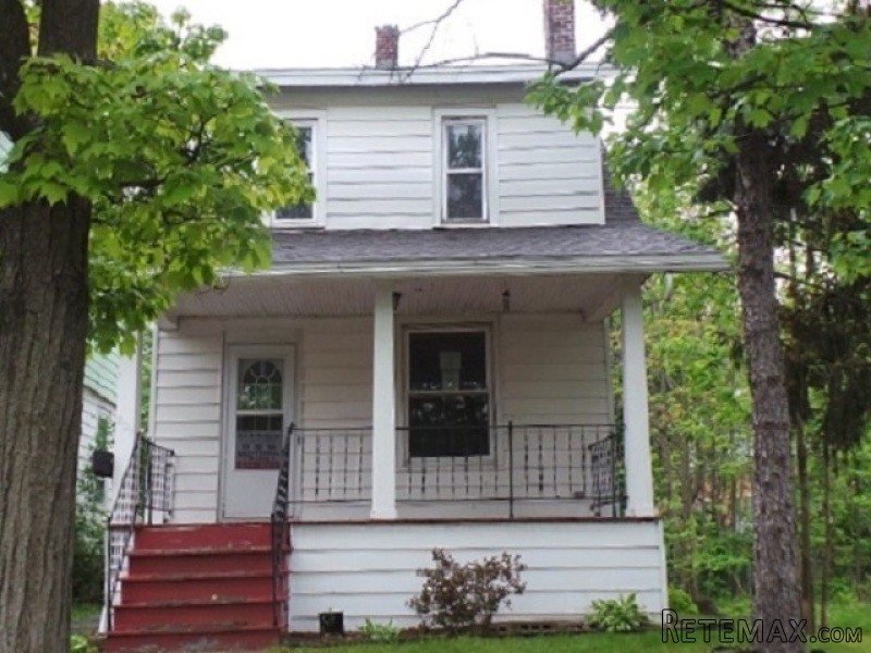 807 8th St Watervliet, NY, 12189 Albany.. - 2