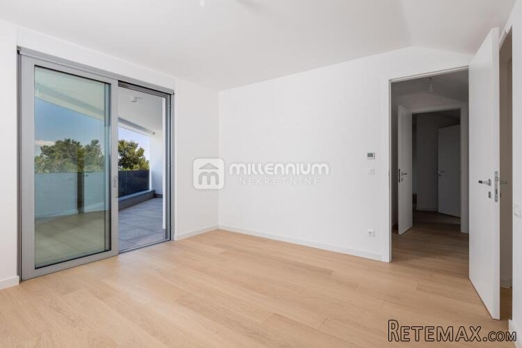 Opatija, novogradnja, 261.01m2, parking u garaži, 4 balkona - 6