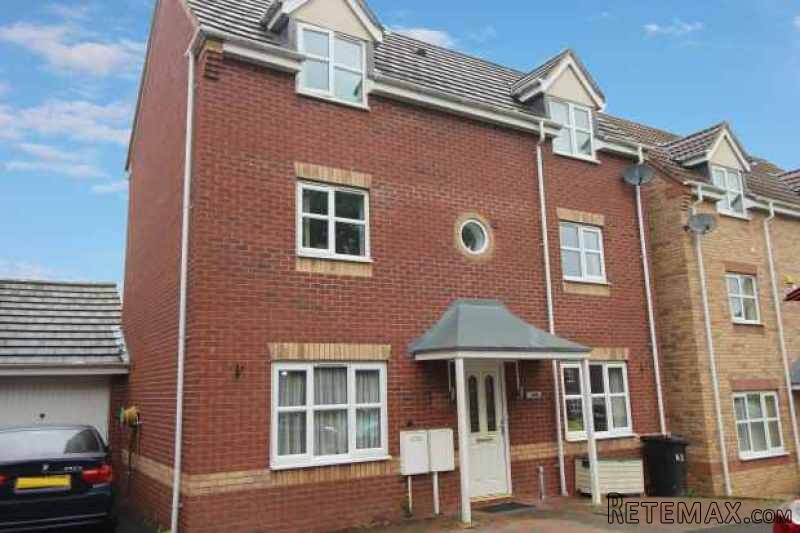 4 bedroom, Detached House house for sale