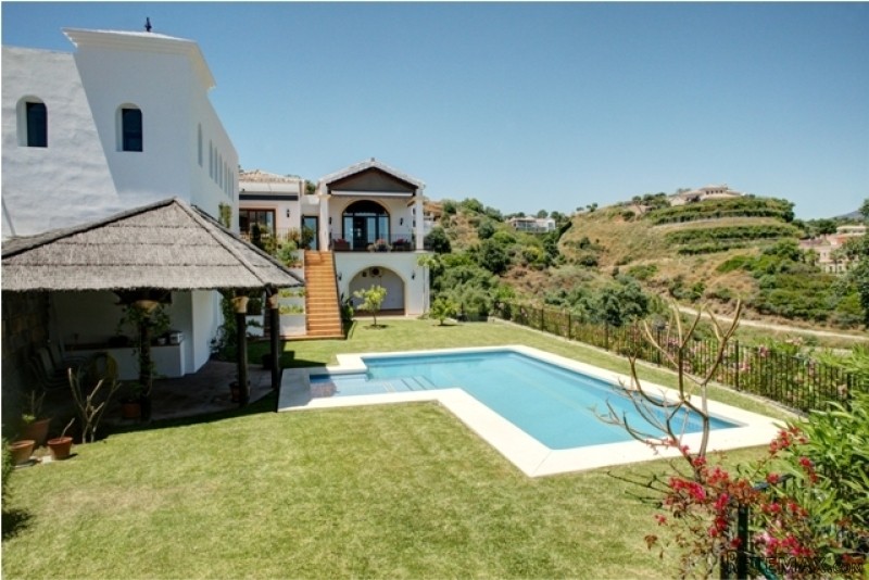 4 Bedrooms - Villa - Malaga - For Sale - 2