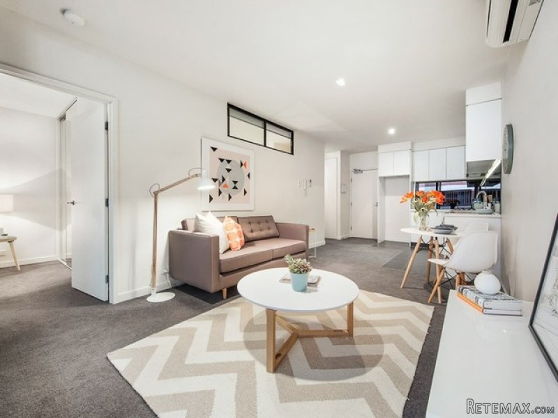 You don't need to be a Hawk to spot..