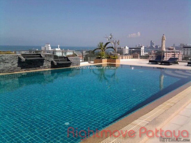 2 Bedroom Condo for sale in Pratumnak -..