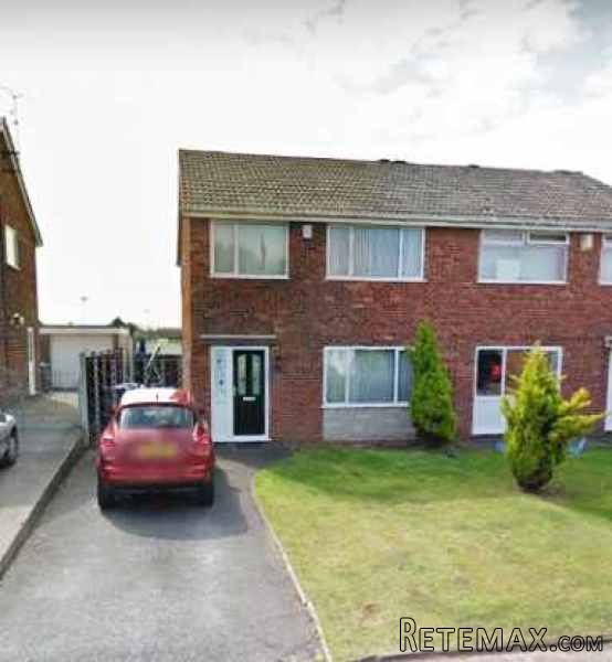3 bedroom, Semi-detached House house..