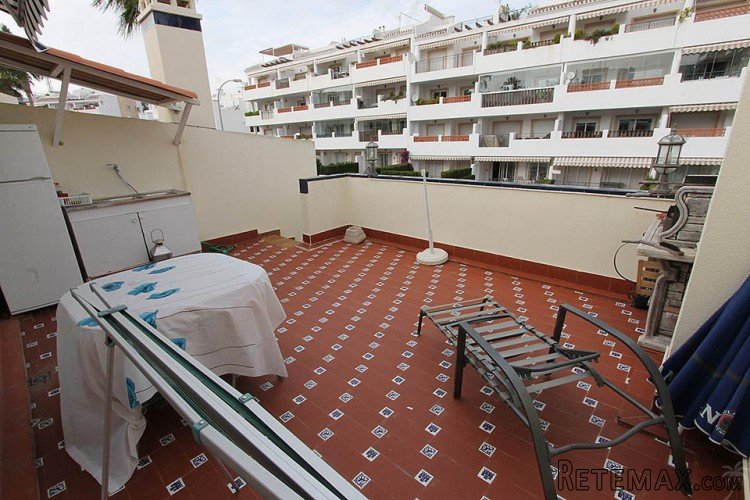 You will find this nice terraced house in Villamartin. The.. - 8