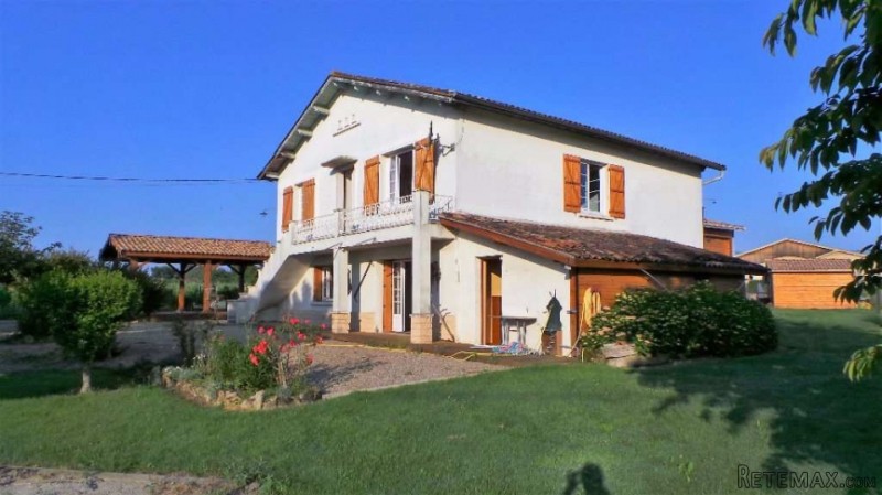 5 Bedroom House For Sale - 2