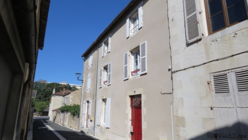 Character townhouse in Montmorillon.