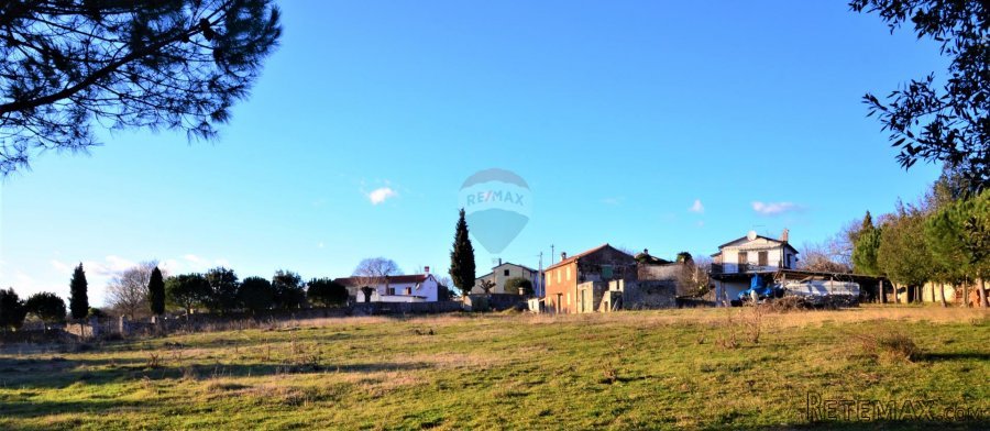 ISTRA, KANFANAR - Kompleks od 2 kuće i 6052 m2 građevinskog - 6