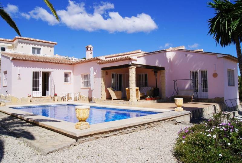 South Facing Villa with Sea Views