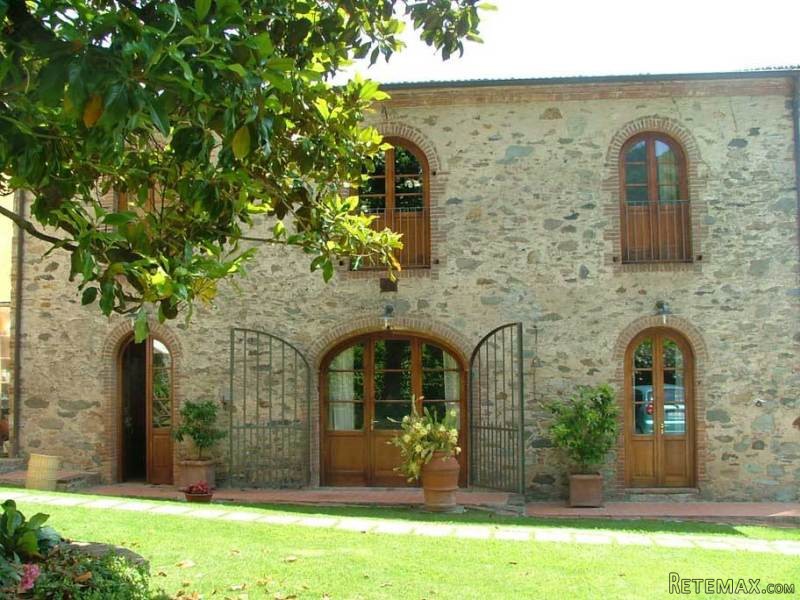 Enchanting Country Property Lucca Hills