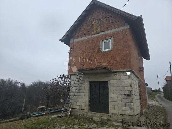 Kuća za odmor sa nogometnim igralištem nadomak Krapine i Zab