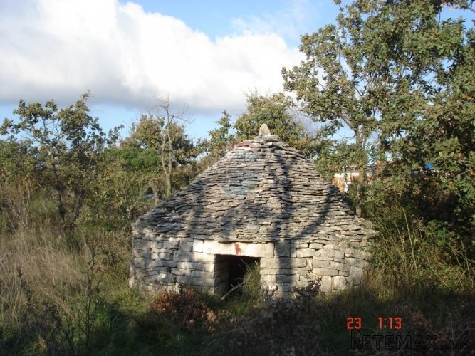 PEROJ, POLJOPRIVREDNO ZEMLJIŠTE 1KM OD MORA - 3