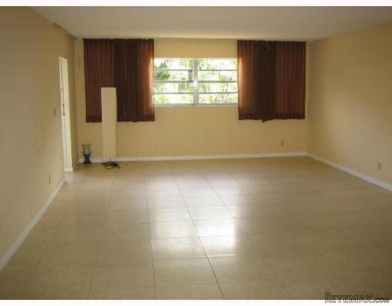 22605 Sw 66th Av #208, Boca Raton, FL -.. - 2